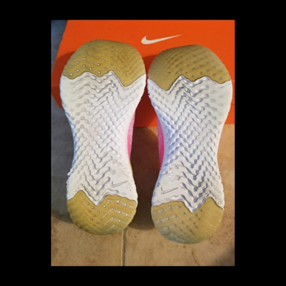 Nike Epic React Sneakers - image 3